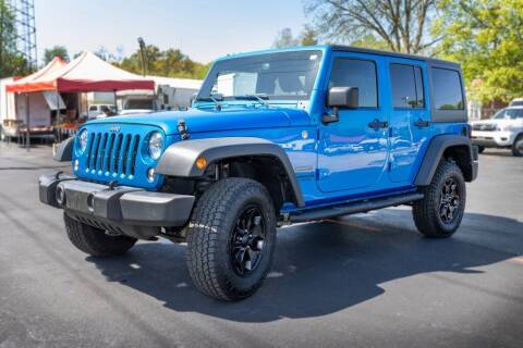 2015 Jeep Wrangler Unlimited for sale at CROSSROAD MOTORS in Caseyville IL