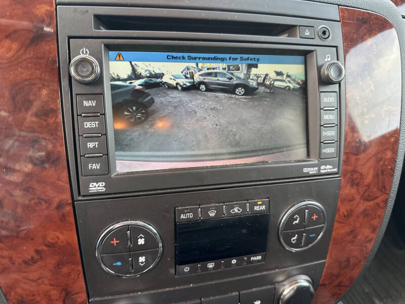 2011 Chevrolet Suburban LTZ