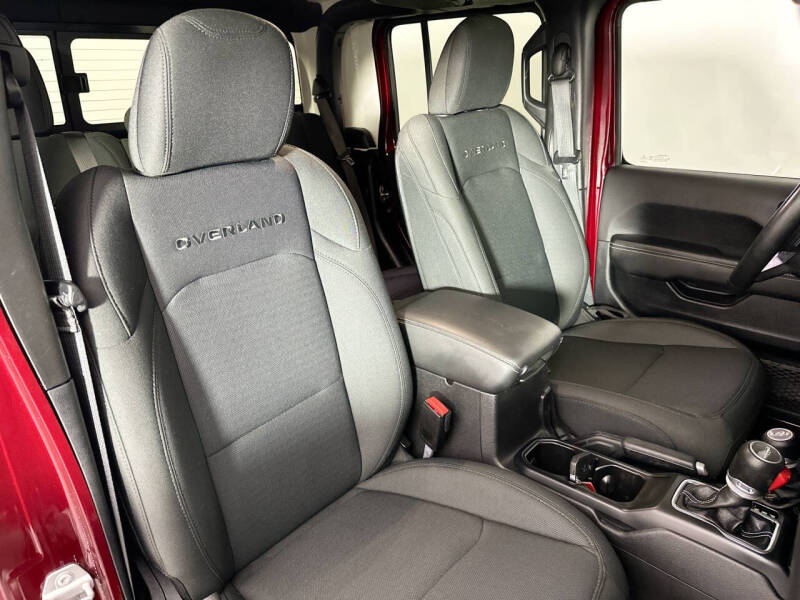 2021 Jeep Gladiator Overland