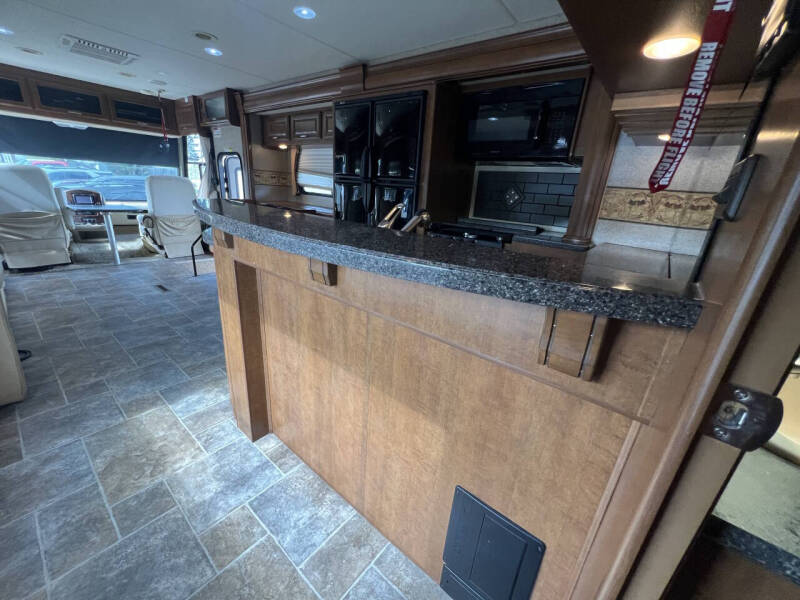 2013 Thor Motor Coach CHALLENGER 37GT