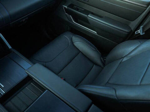 2024 Toyota Tundra Platinum HV