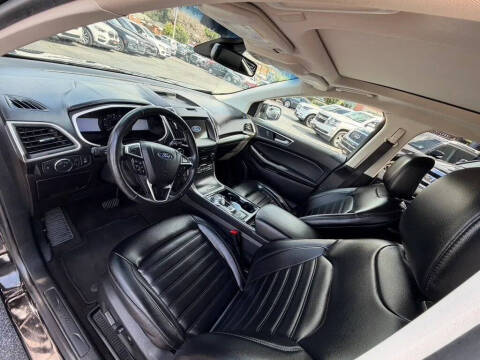 2020 Ford Edge