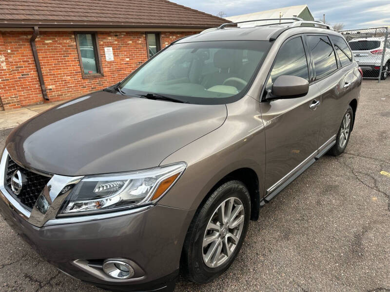 2014 Nissan Pathfinder for sale at STATEWIDE AUTOMOTIVE in Englewood CO