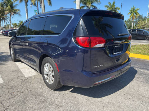 2018 Chrysler Pacifica Touring L