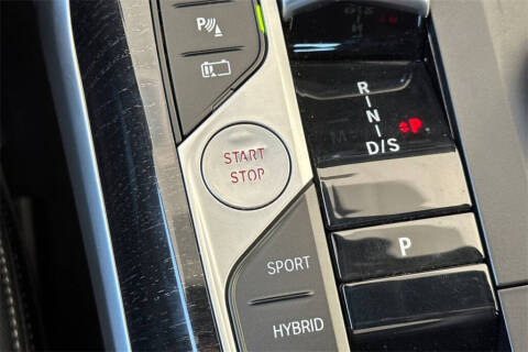 2023 BMW 3 Series 330e