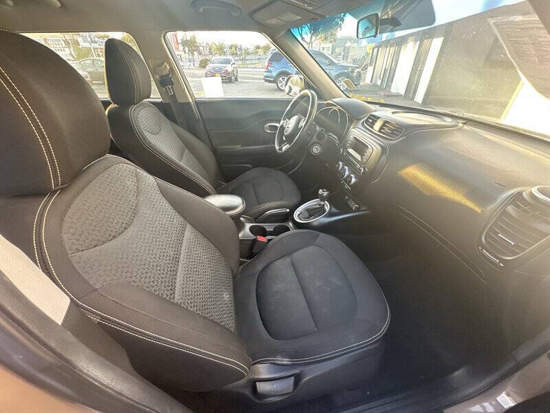 2015 Kia Soul +
