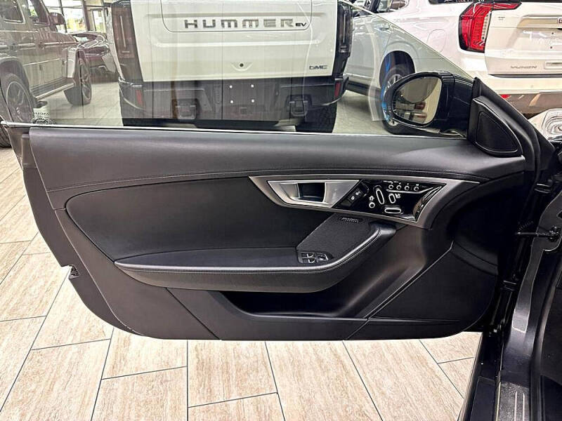 2016 Jaguar F-TYPE R