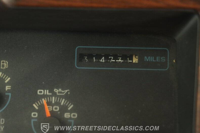 1992 Oldsmobile Custom Cruiser
