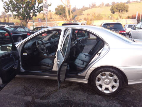 2005 Mercedes-Benz C-Class C 240 4MATIC