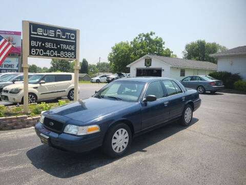 2011 Ford Crown Victoria for sale at Lewis Auto in Mountain Home AR