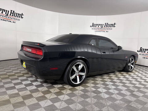 2014 Dodge Challenger SRT8