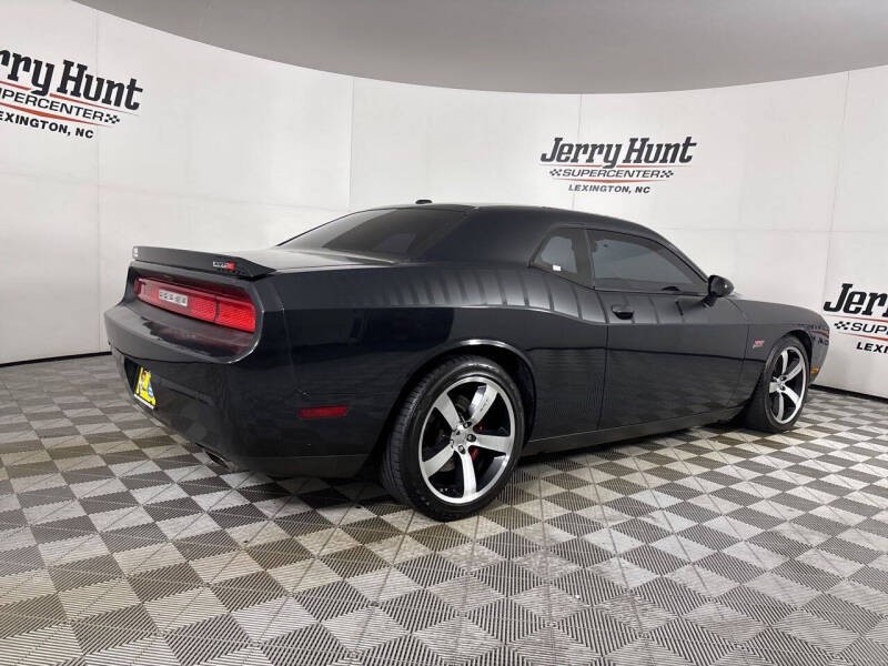 2014 Dodge Challenger SRT8