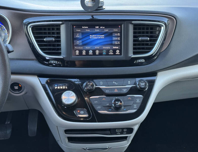2018 Chrysler Pacifica LX