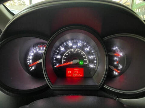 2014 Kia Rio 5-Door LX