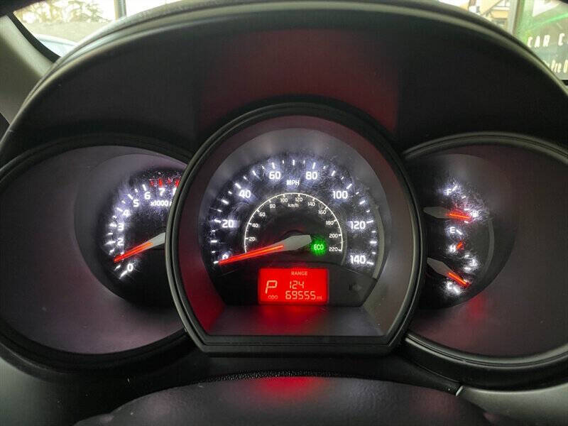 2014 Kia Rio 5-Door LX