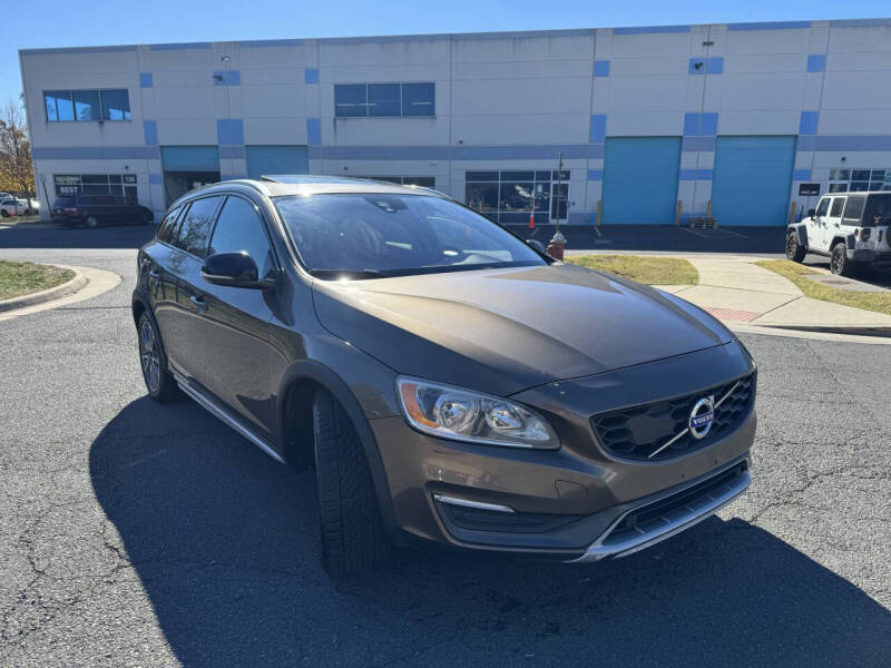 2016 Volvo V60 Cross Country T5