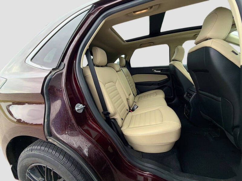 2022 Ford Edge SEL