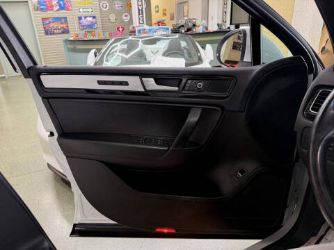 2014 Volkswagen Touareg TDI R-Line