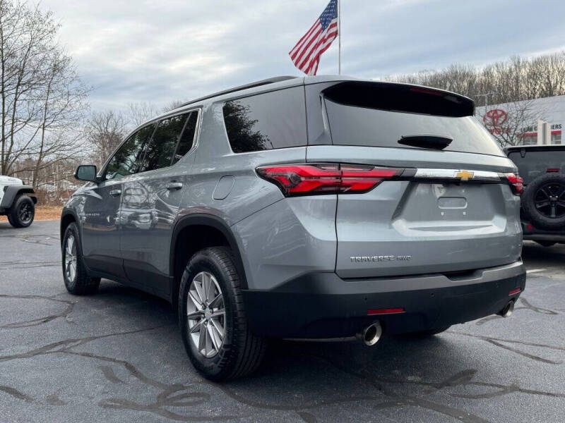 2023 Chevrolet Traverse LT Cloth