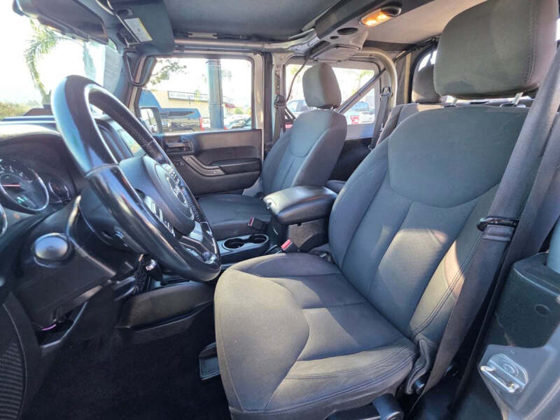 2017 Jeep Wrangler Sport