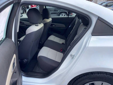 2015 Chevrolet Cruze LS Auto