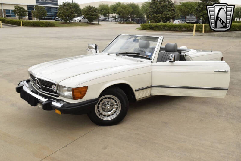 1984 Mercedes-Benz 380-Class 380 SL