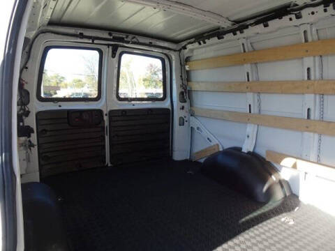 2023 GMC Savana 2500