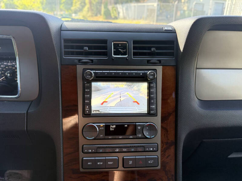 2012 Lincoln Navigator