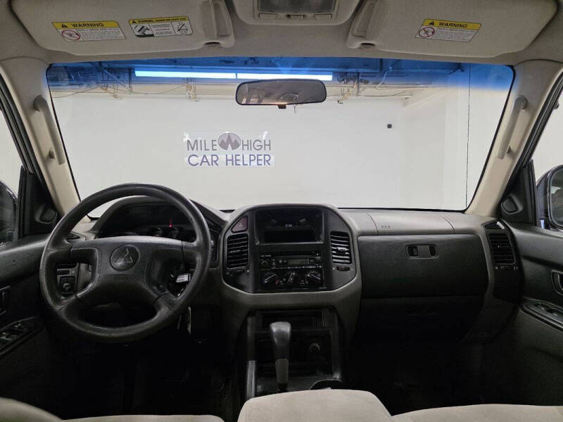 2002 Mitsubishi Montero XLS