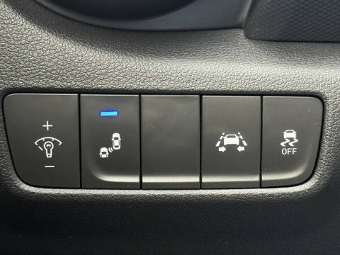 2021 Hyundai Kona SEL