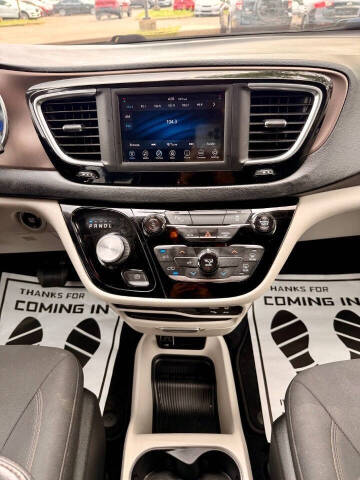 2019 Chrysler Pacifica L