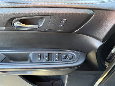 2013 GMC Acadia SLE-2