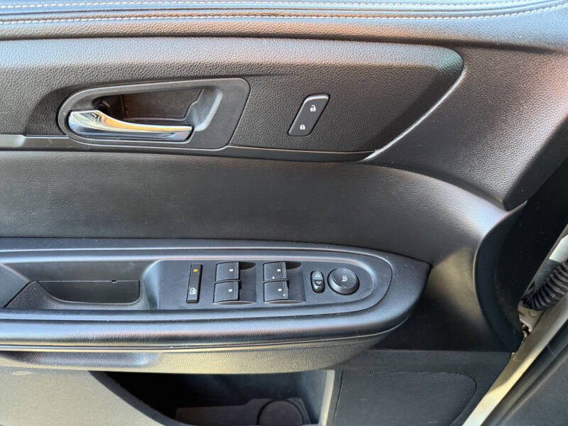 2013 GMC Acadia SLE-2