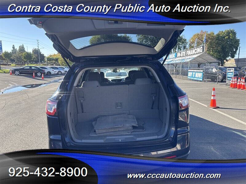 2017 Chevrolet Traverse LS