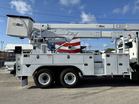 2017 Freightliner M2 106