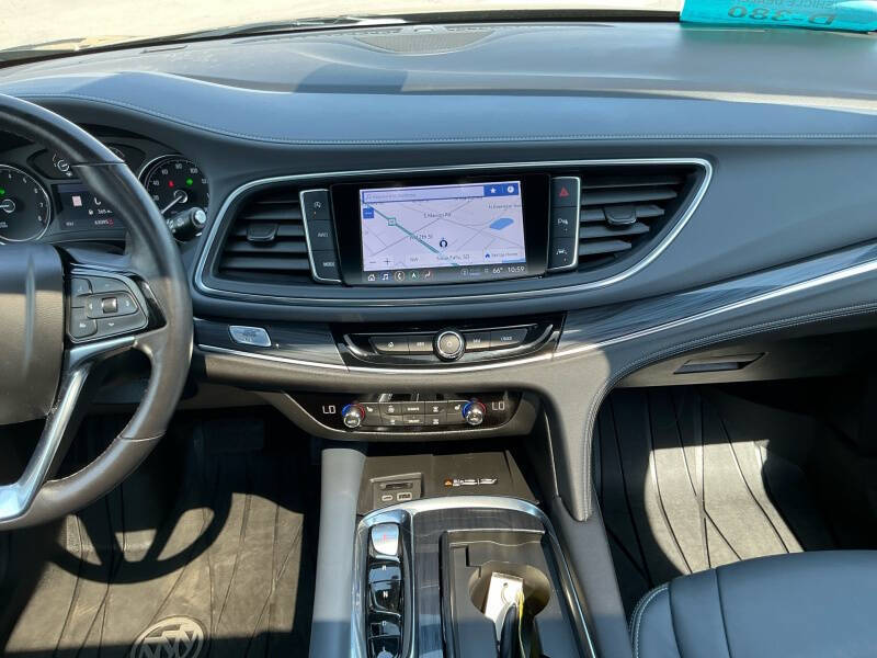 2023 Buick Enclave Essence