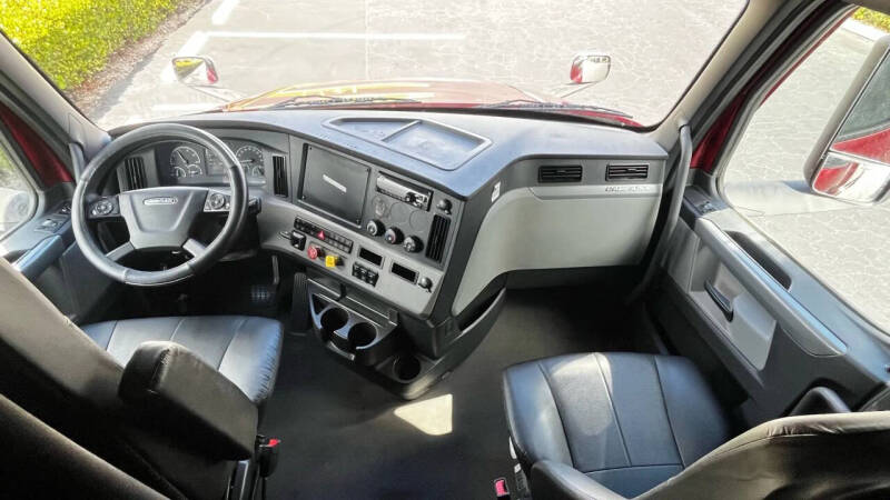 2021 Freightliner Cascadia