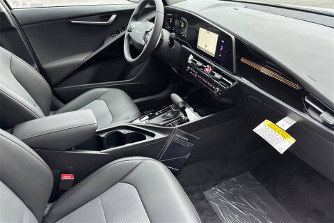 2025 Kia Niro EX