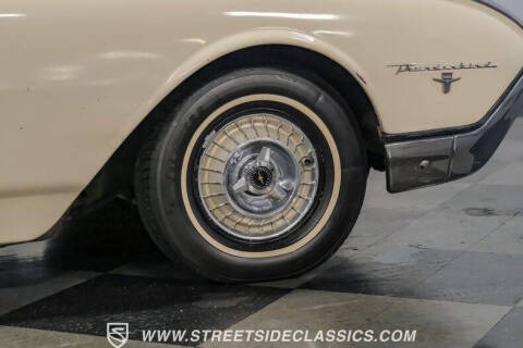 1962 Ford Thunderbird