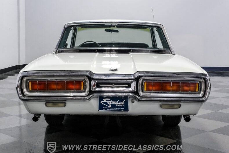 1965 Ford Thunderbird