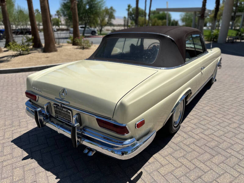 1969 Mercedes-Benz 280-Class