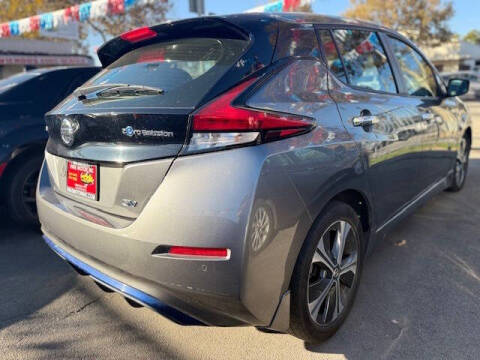 2022 Nissan LEAF SV