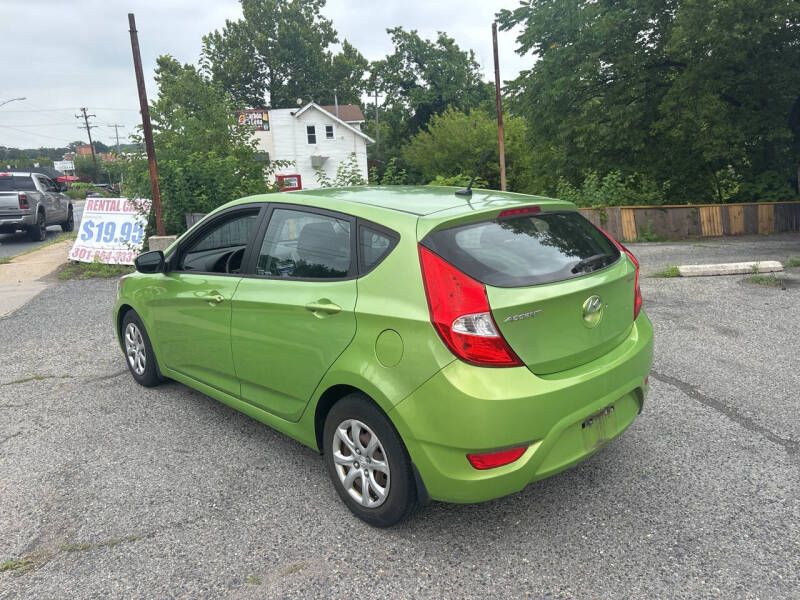 2013 Hyundai Accent GS