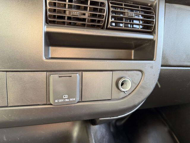 2024 Chevrolet Express 2500