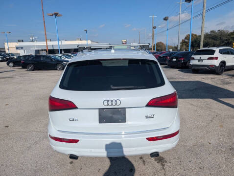 2015 Audi Q5 2.0T quattro Premium Plus