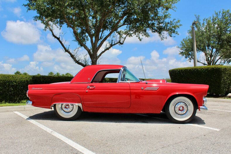 1955 Ford Thunderbird