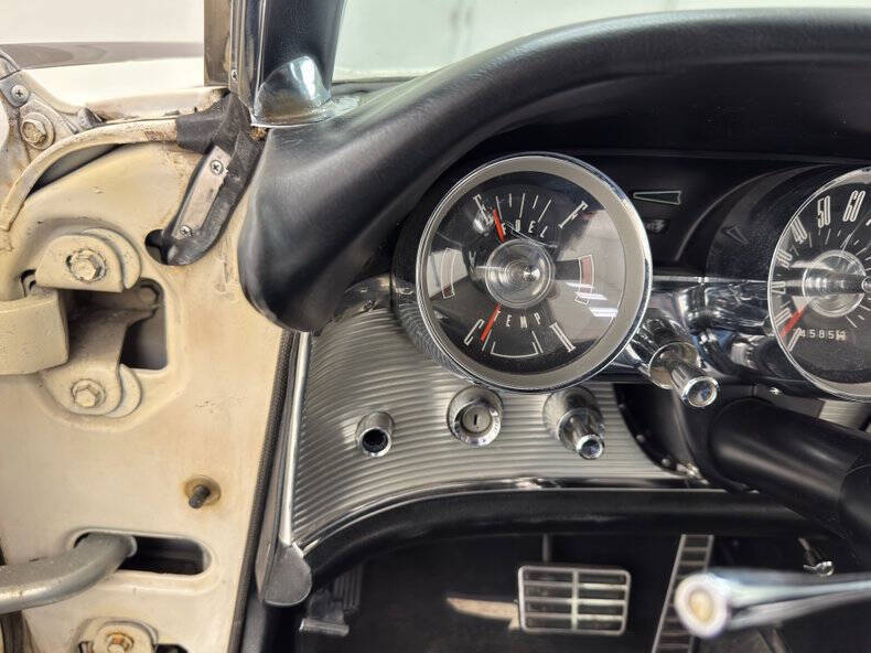 1963 Ford Thunderbird