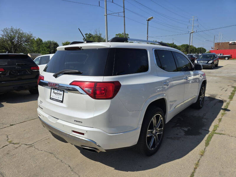2017 GMC Acadia Denali