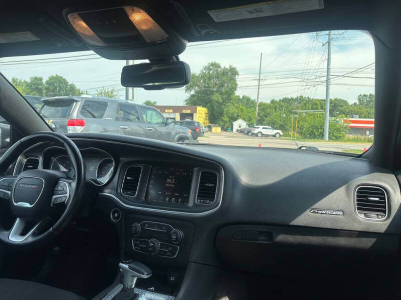 2016 Dodge Charger SXT