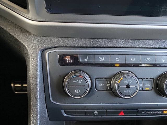 2021 Volkswagen Atlas Cross Sport V6 SE R-Line 4Motion